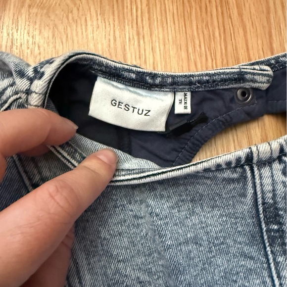 NWOT GESTUZ Janice Open Back Denim Dress In Washed Mid Blue SIZE 34 - Picture 3 of 7